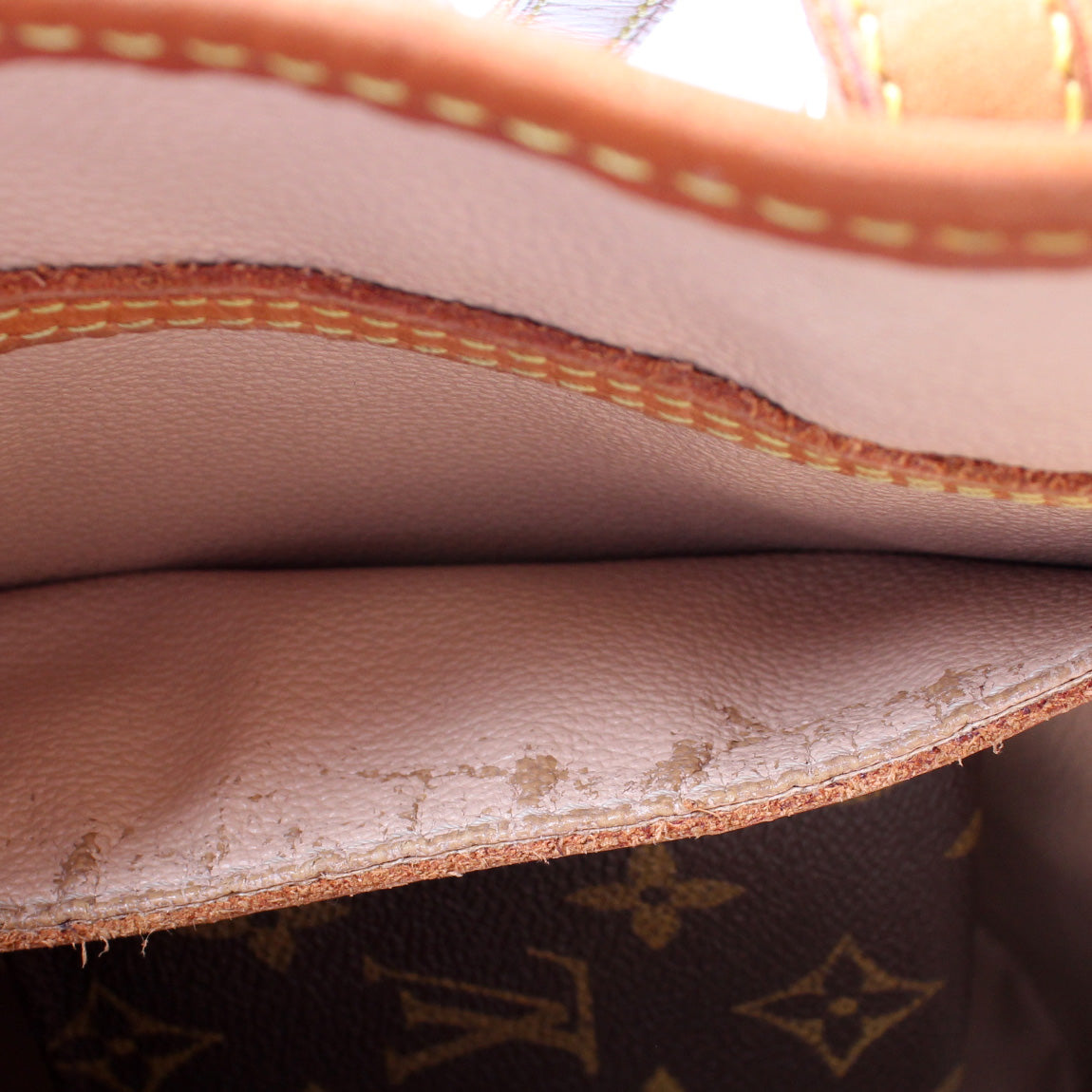 Petit Bucket W/ Pouch Monogram