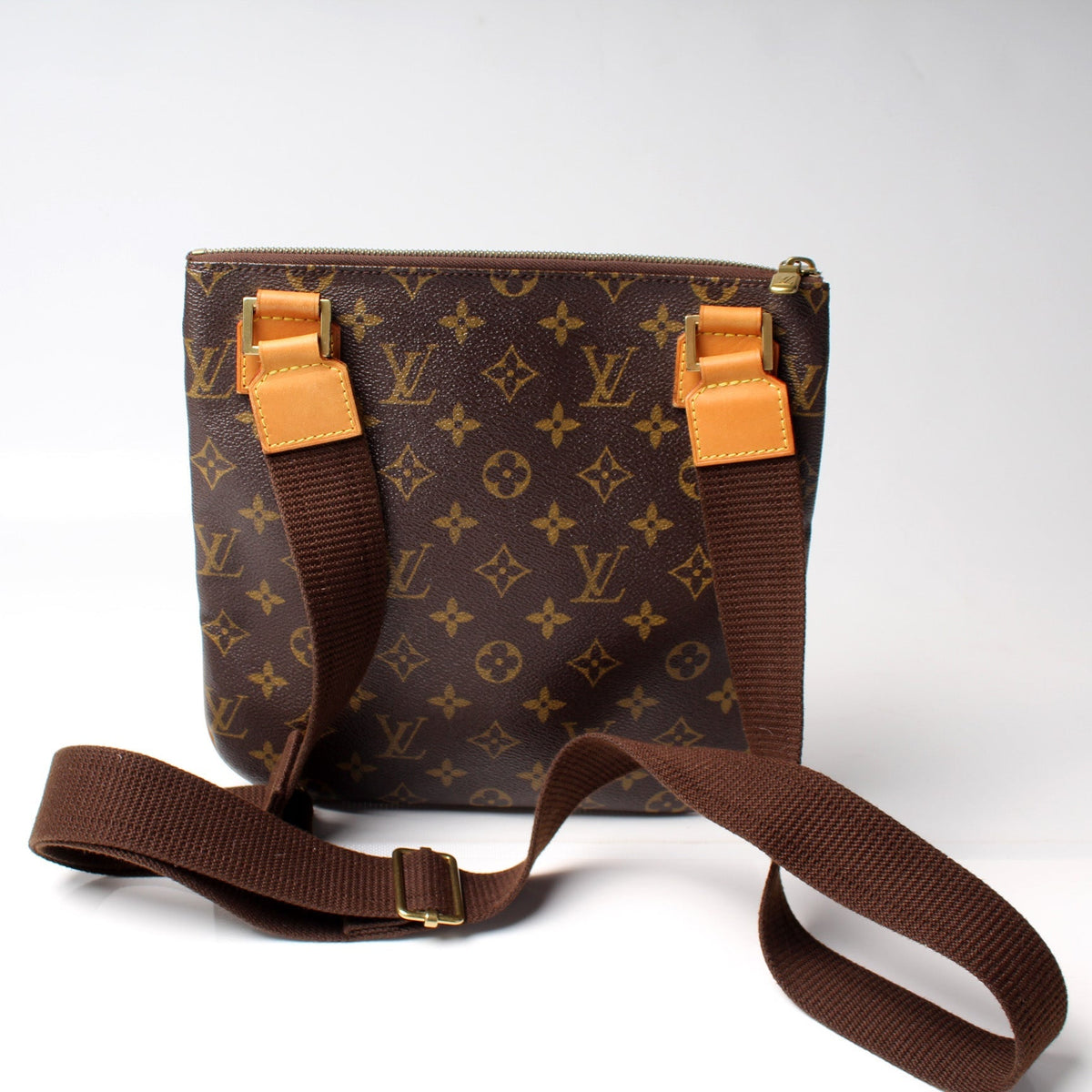 Pochette Bosphore Monogram