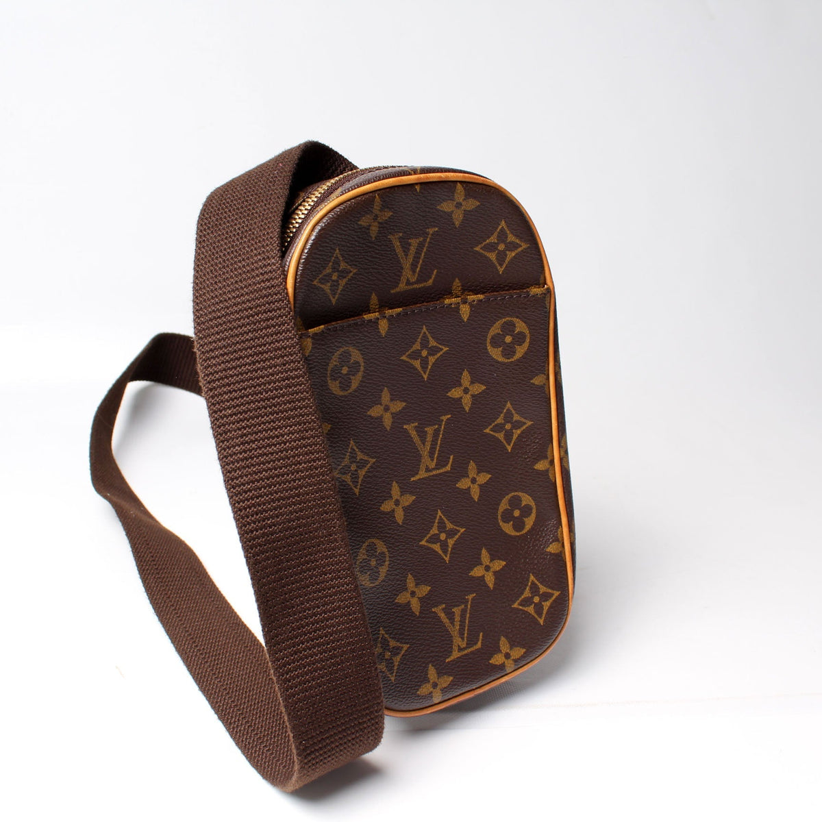 Pochette Gange Monogram