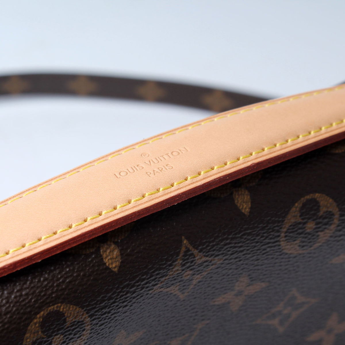 Pochette Metis Monogram