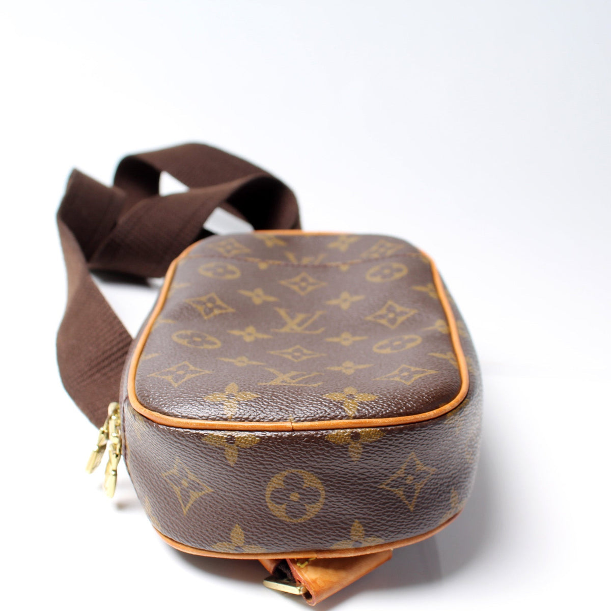 Pochette Gange Monogram