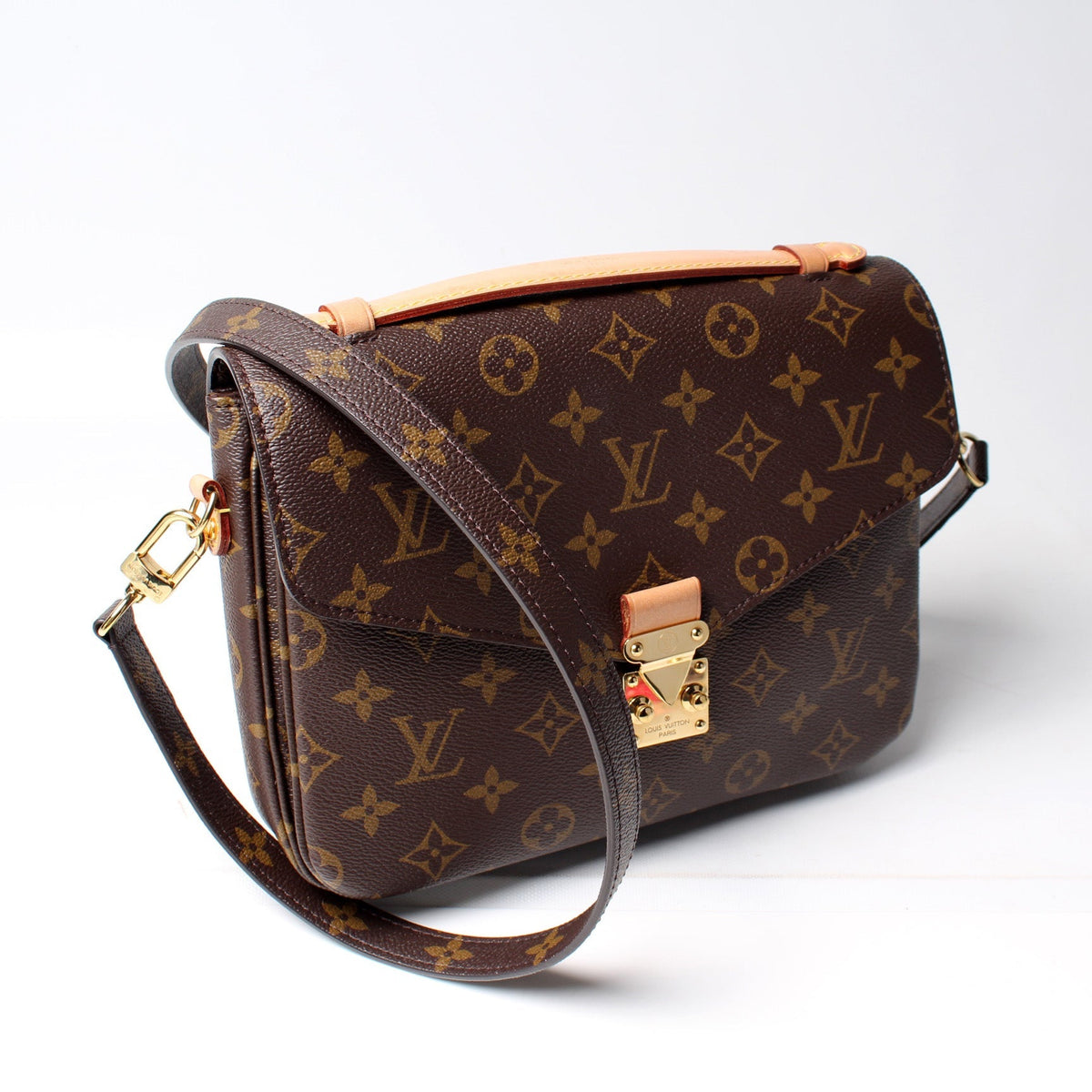 Pochette Metis Monogram