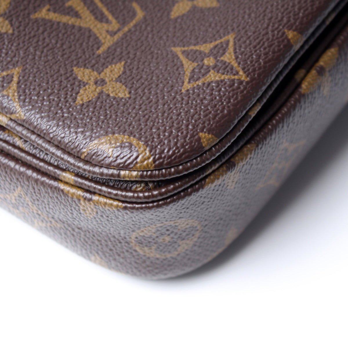Pochette Metis Monogram