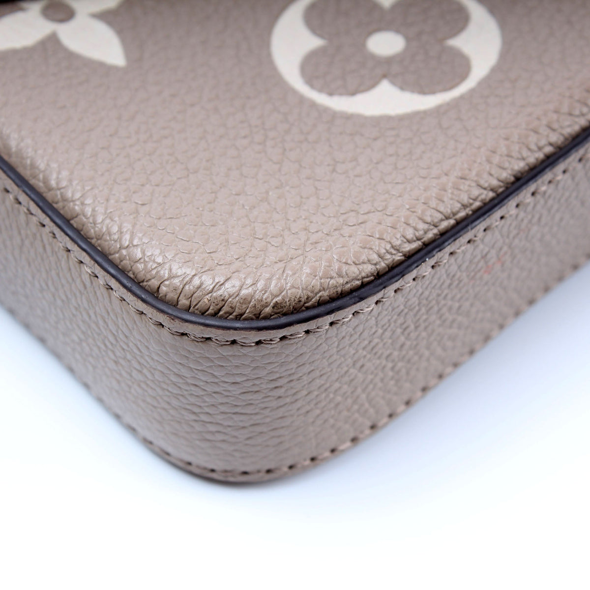Pochette Felicie Empreinte Giant Monogram