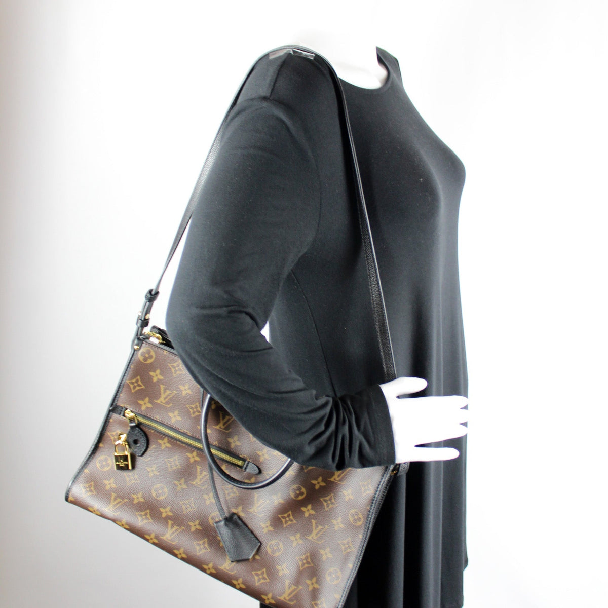 Popincourt NM MM Monogram