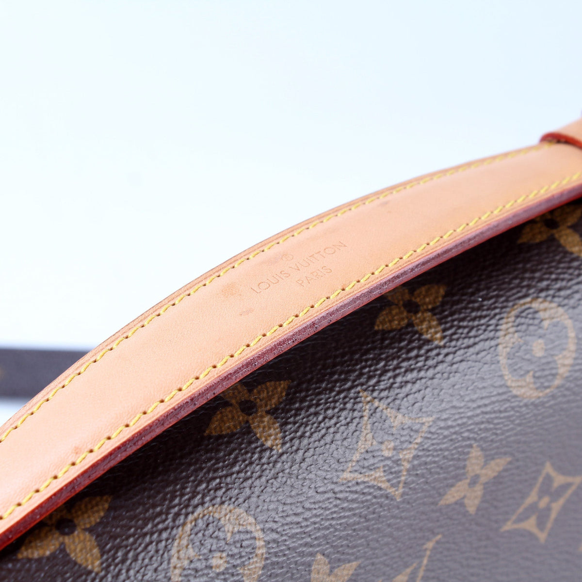 Pochette Metis Monogram