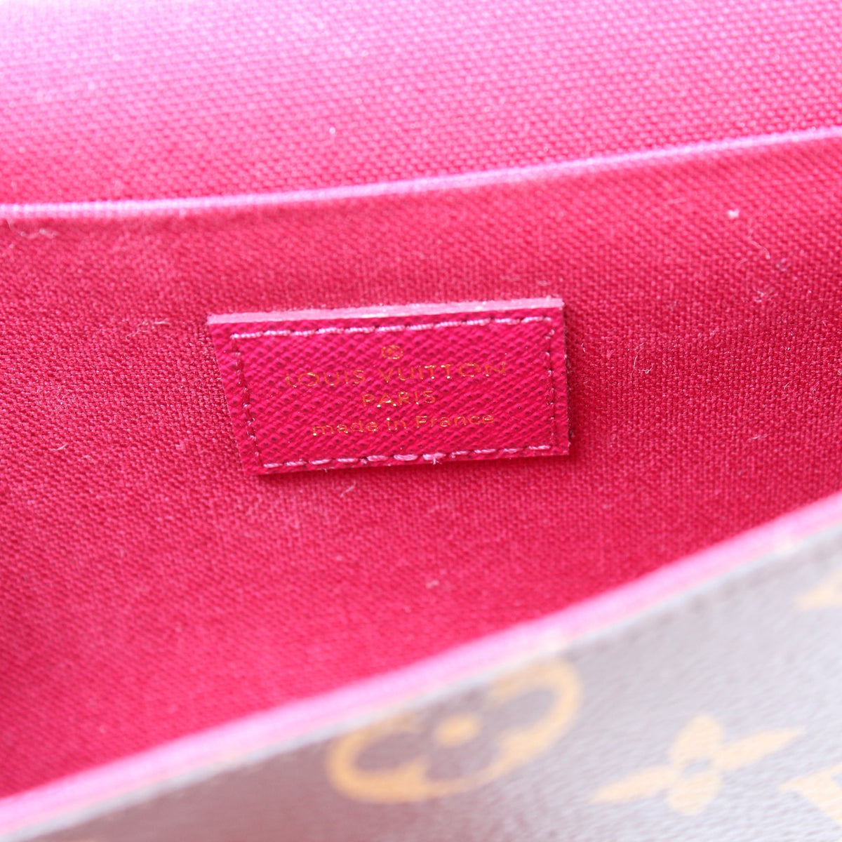 Pochette Felice Monogram