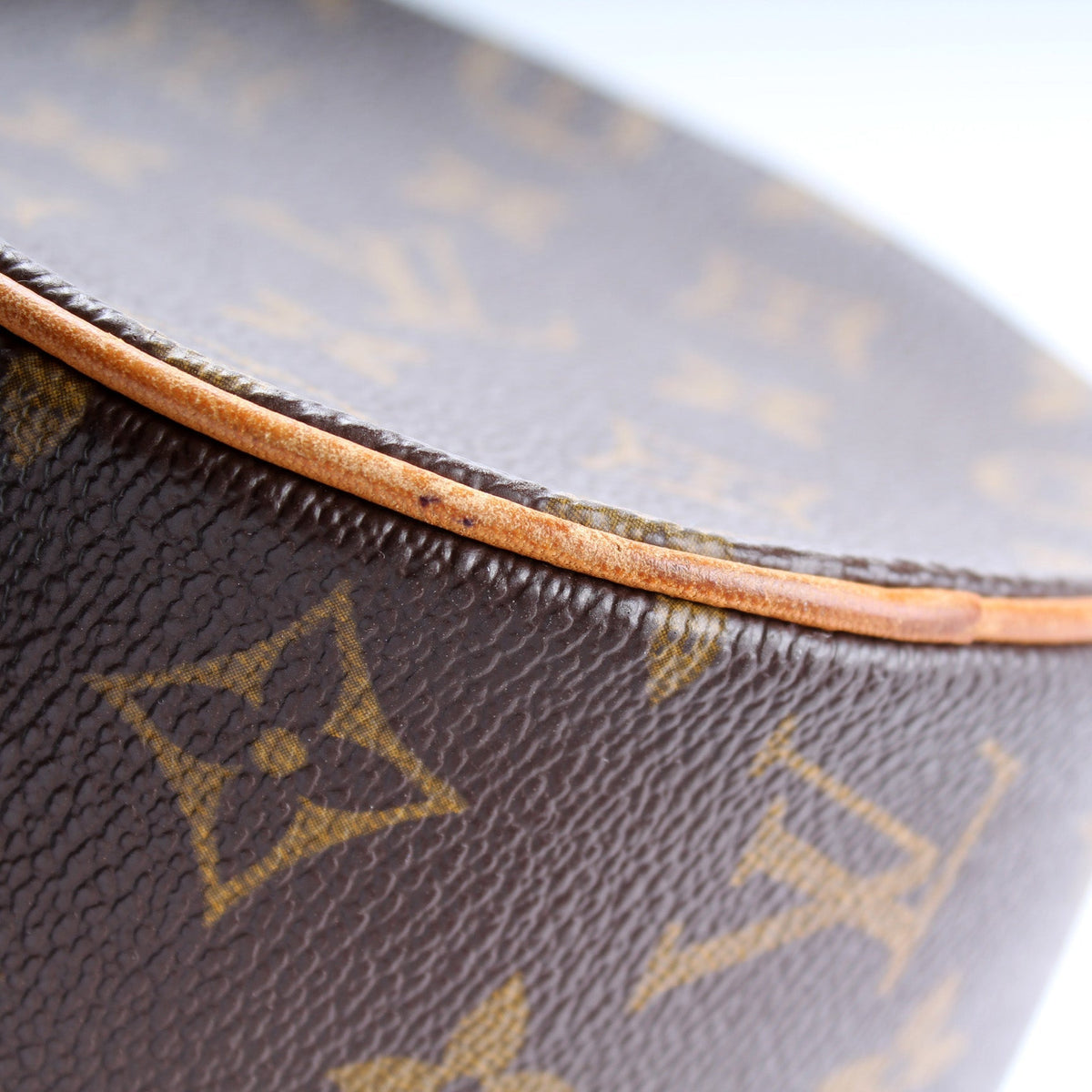 Papillon 26 10.5 Monogram