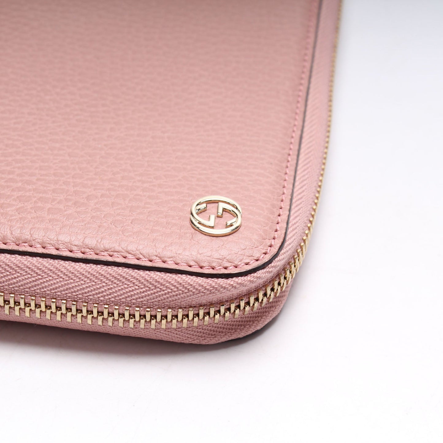 Interlocking G Zip Around Wallet