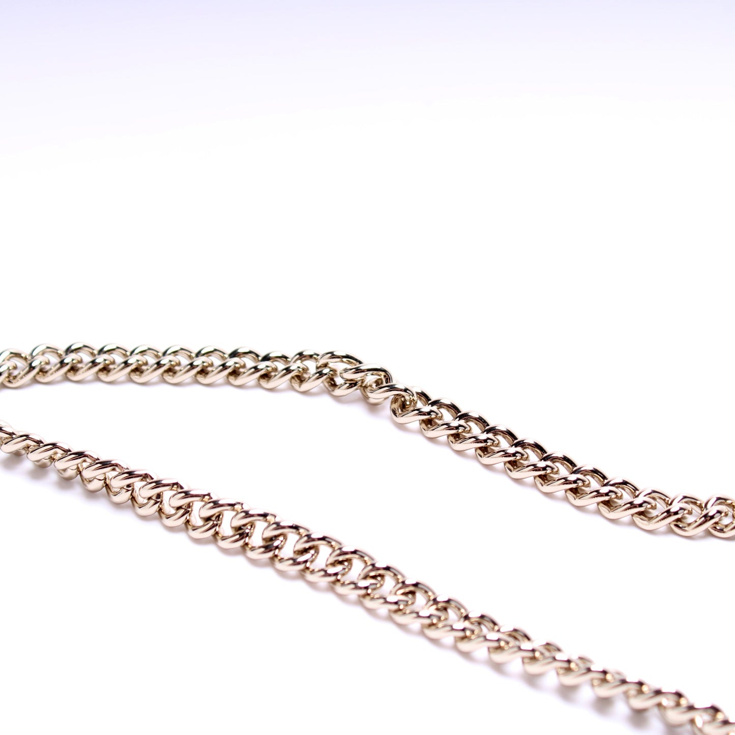 Interlocking GG Chain Wallet