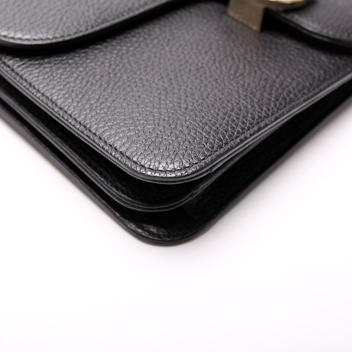 Interlocking GG Shoulder Bag