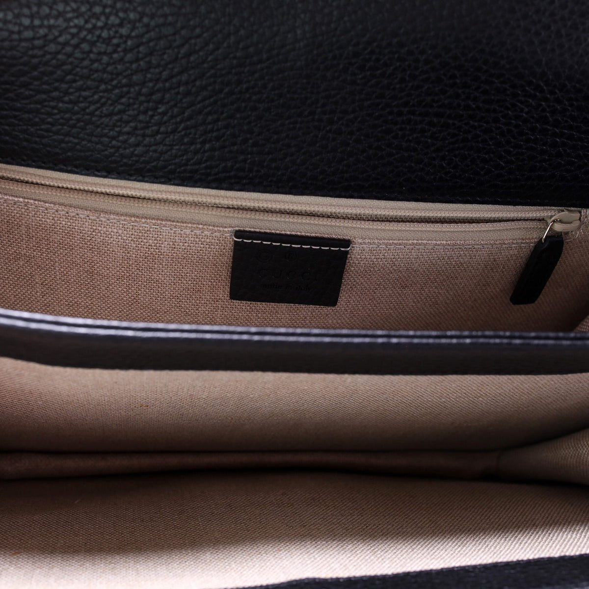 Interlocking GG Shoulder Bag