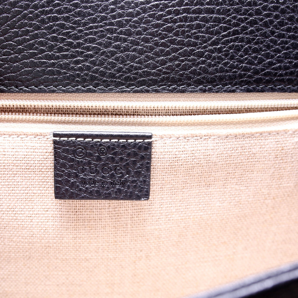 Interlocking GG Shoulder Bag