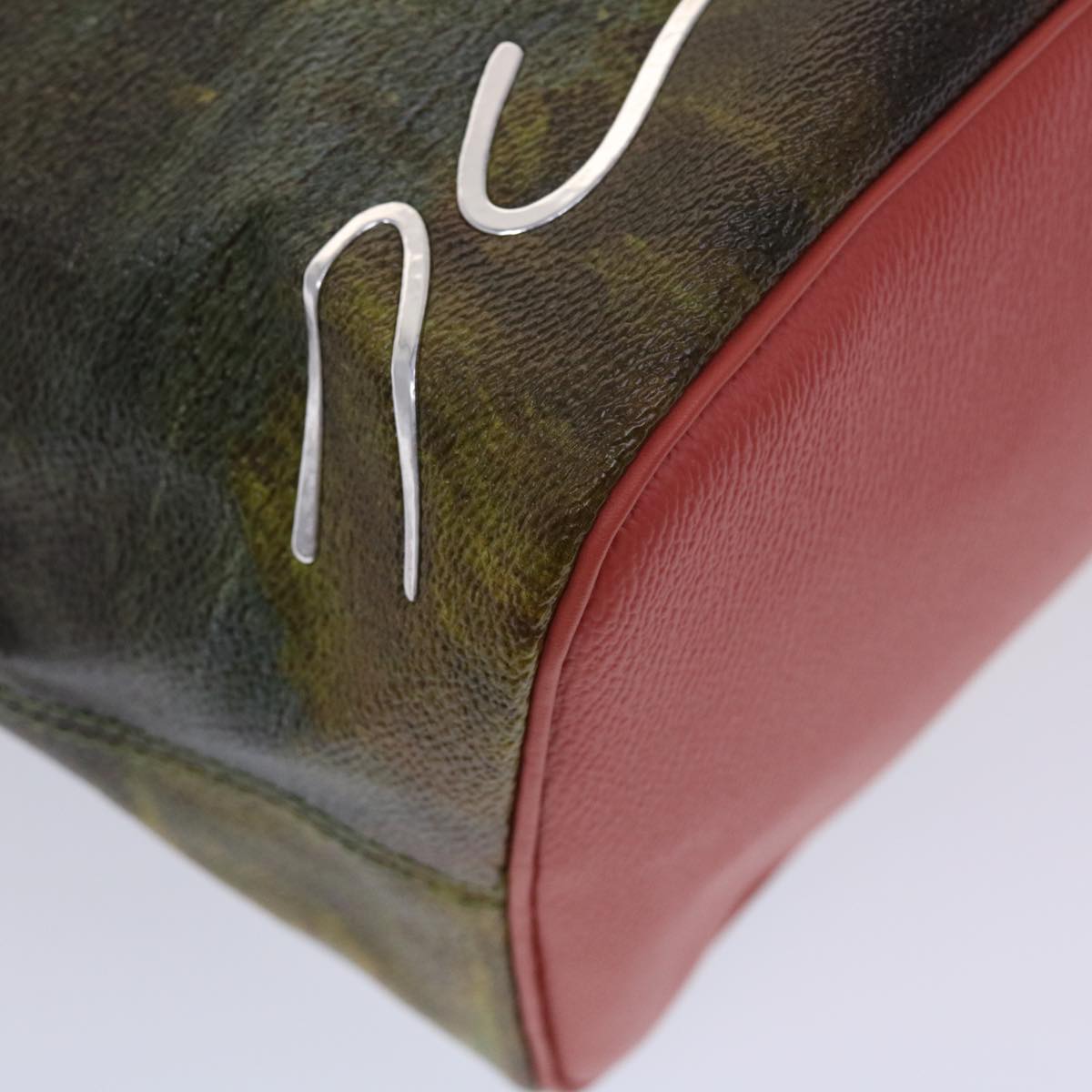 LOUIS VUITTON Neverfull Tote