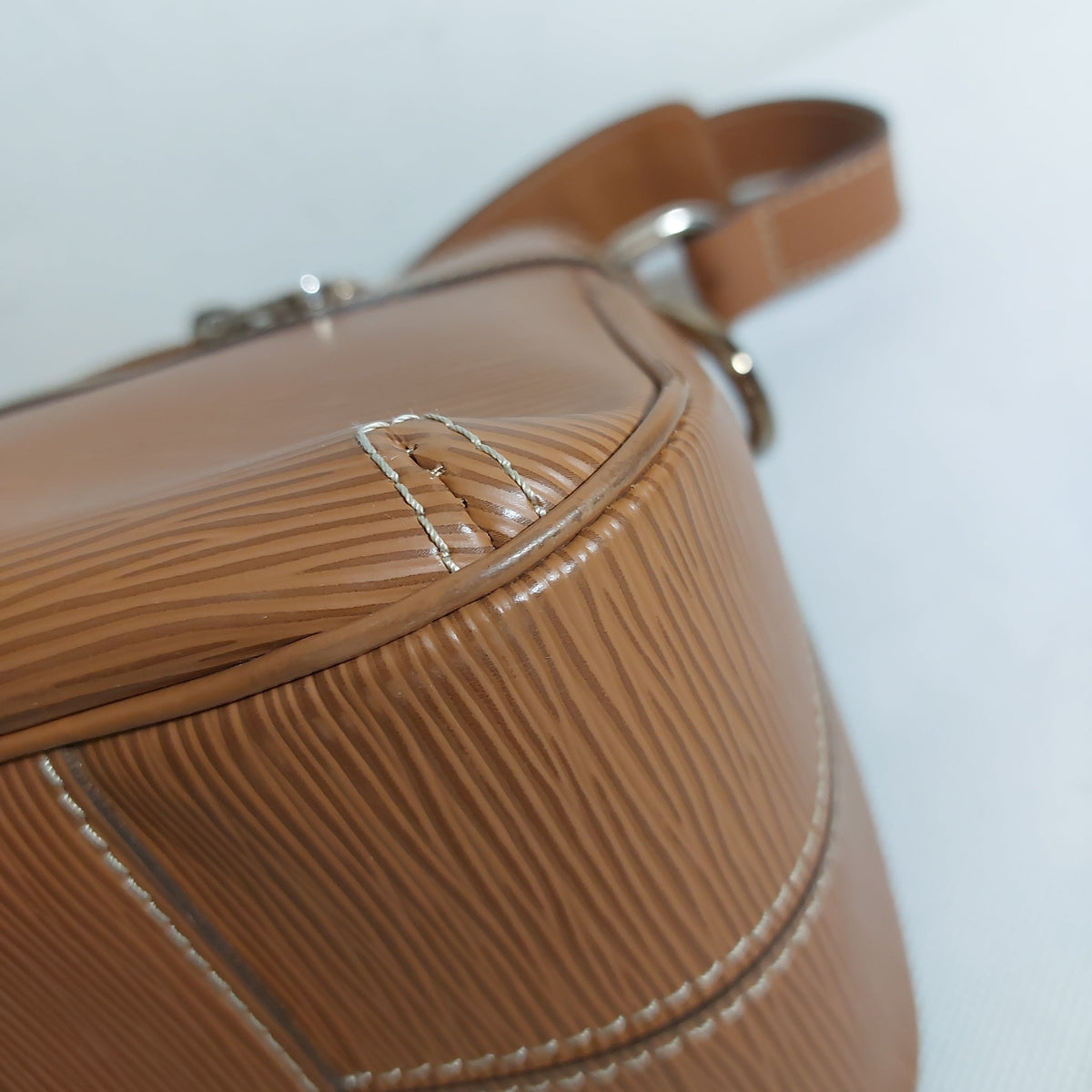 Louis Vuitton Tan Epi Leather Turenne Handbag | Gently Used |