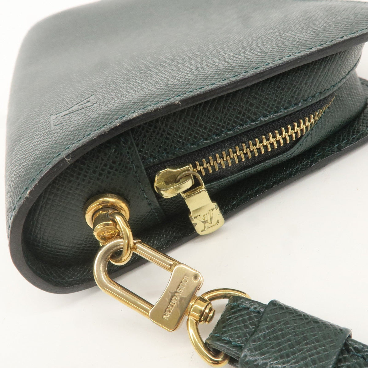 Louis Vuitton Set of 2 Taiga Baikal Clutch Bag Pouch Epicea M30184