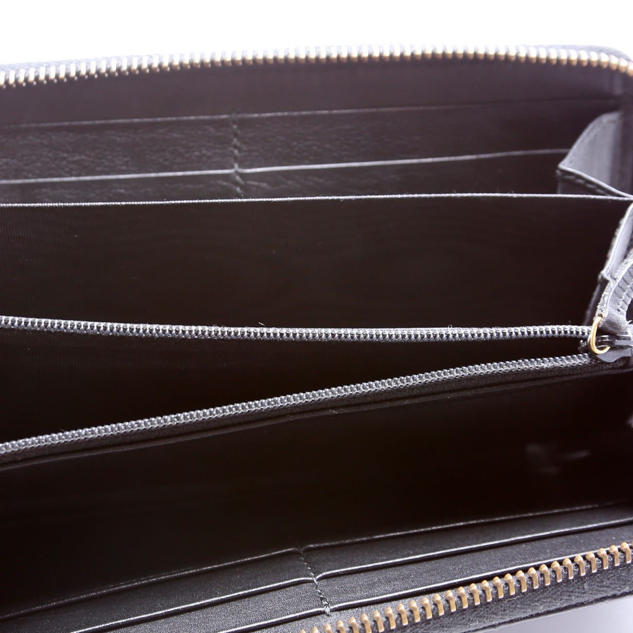 GG Marmont Pearly Zip Around Wallet