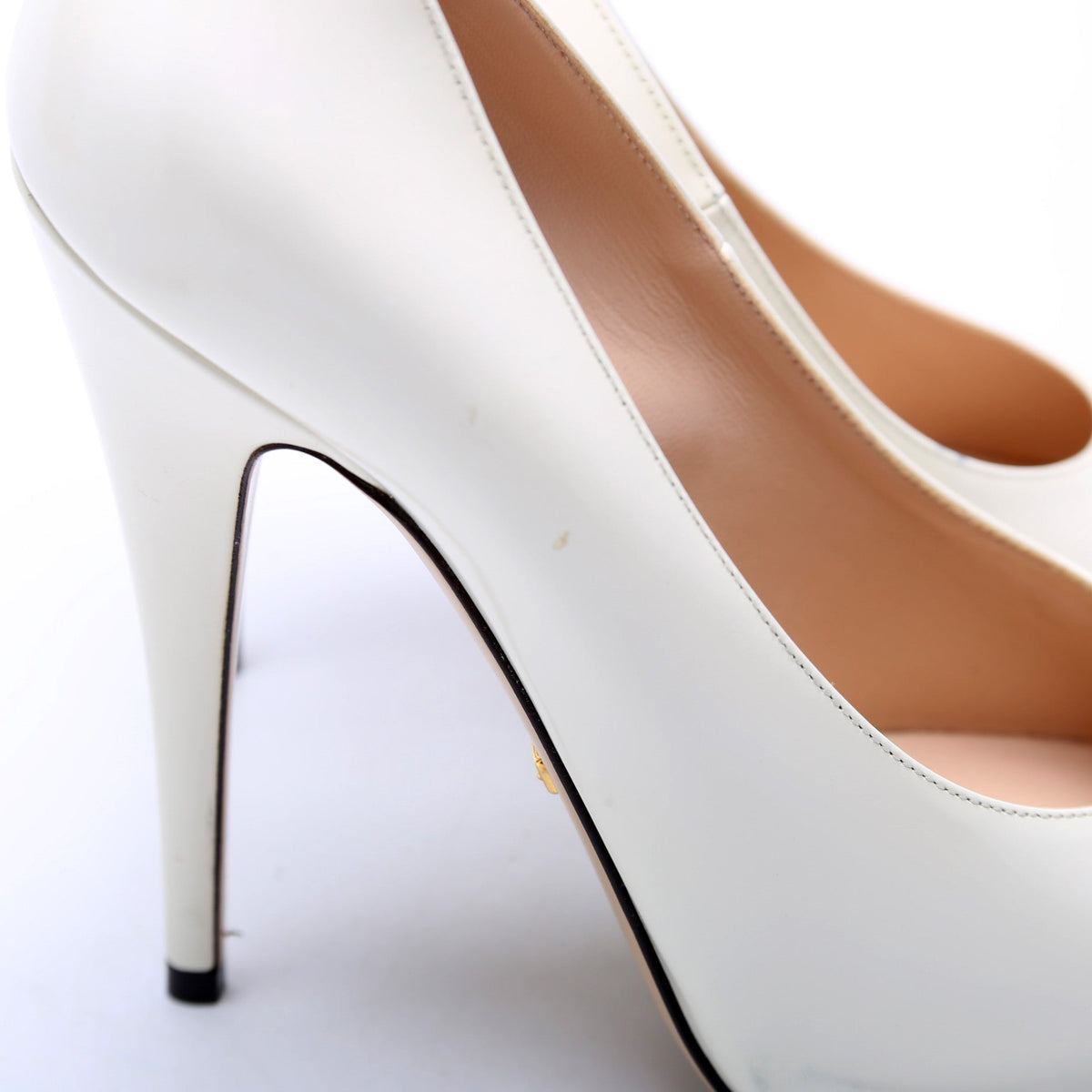 Pointed Toe Pumps Size .