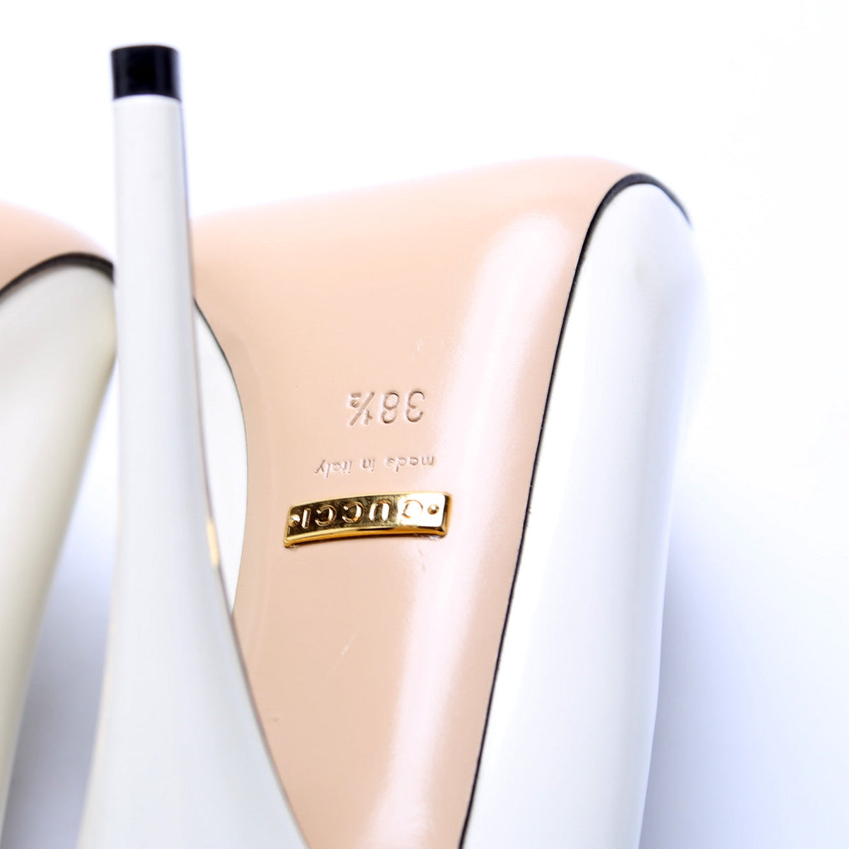 Pointed Toe Pumps Size .