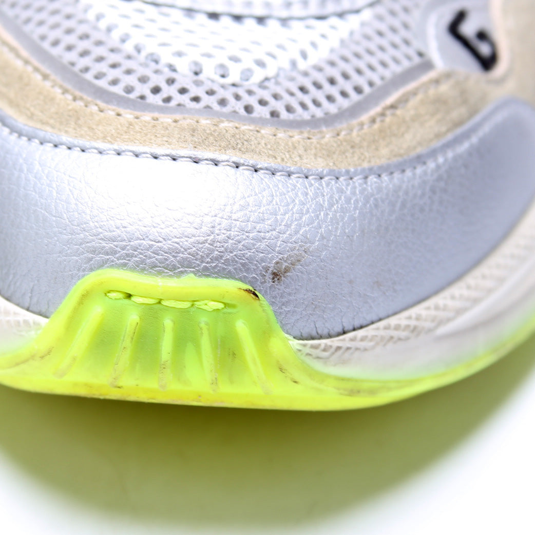 Ultrapace Sneakers Size .
