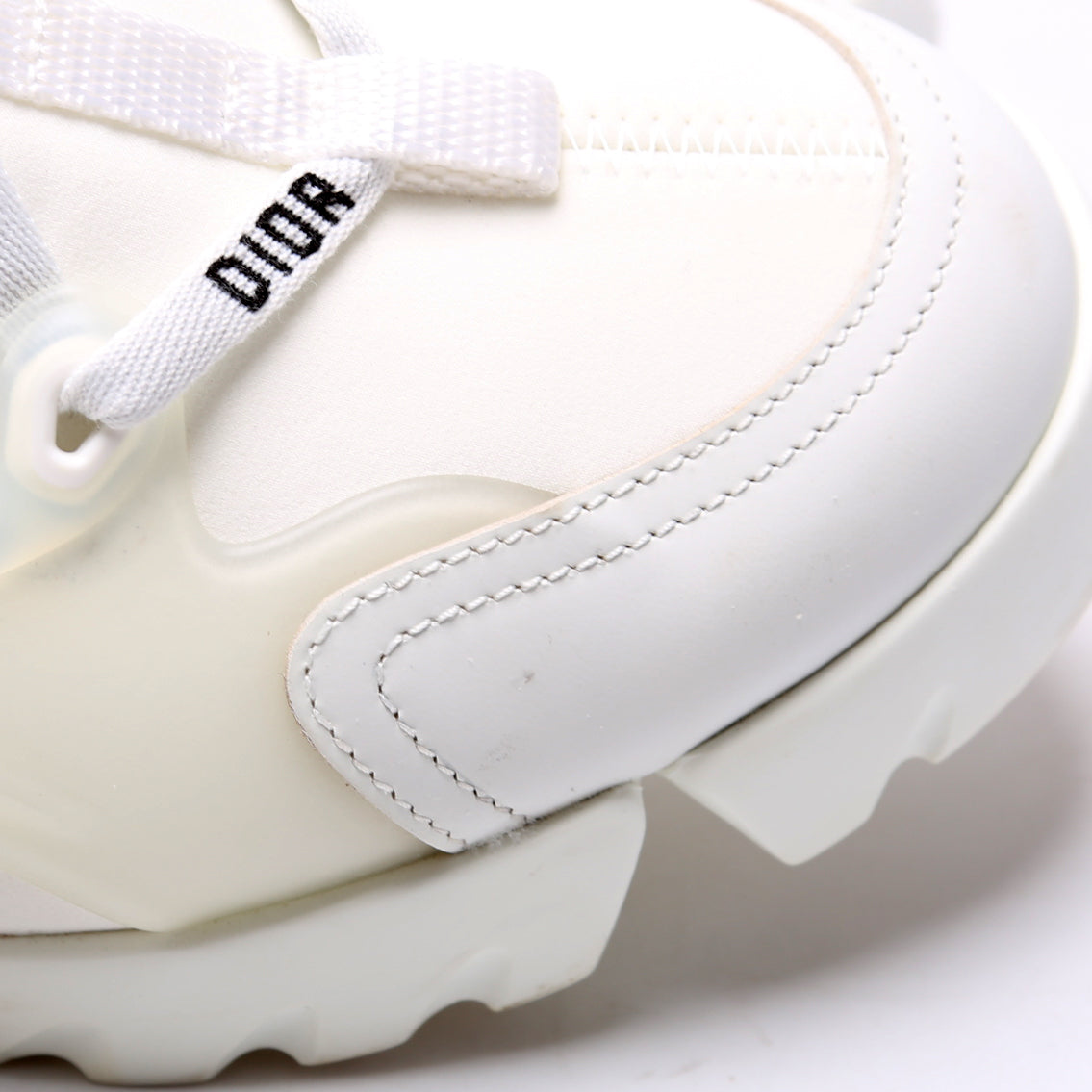 D Connect Sneakers Size 38