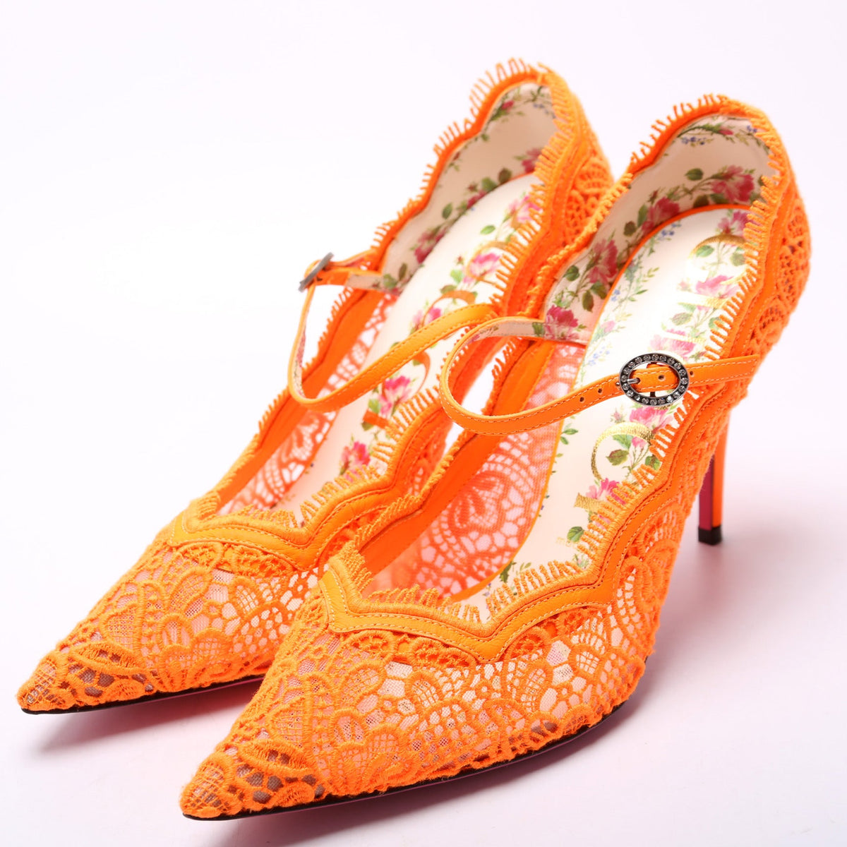 Pointed Toe Pumps Size .
