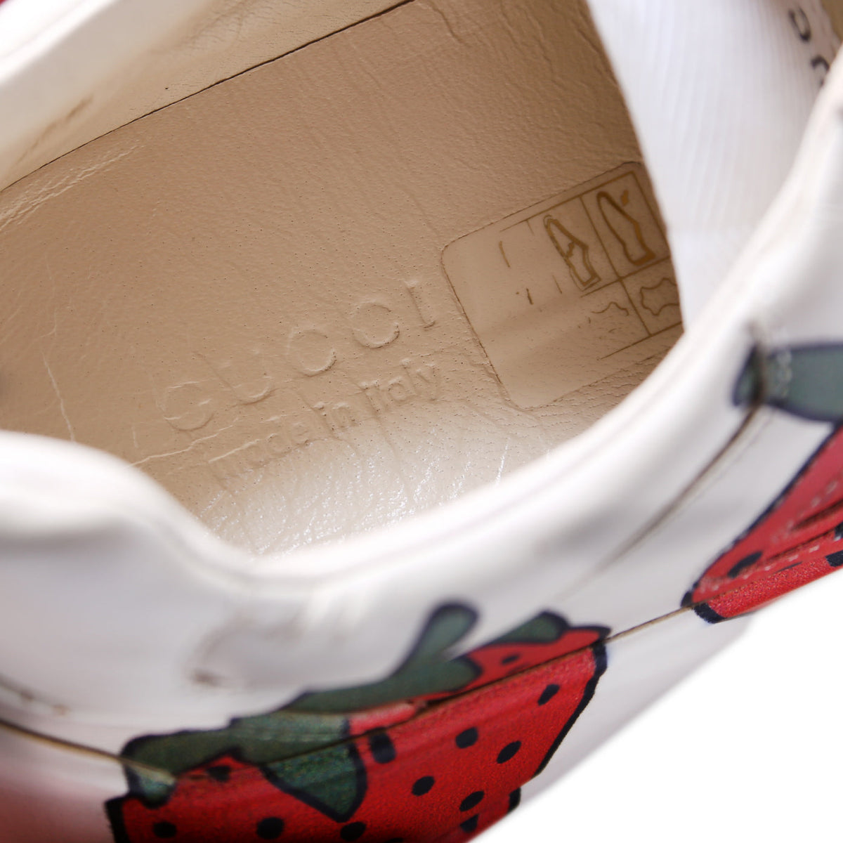 Rhyton Strawberry Sneakers Size
