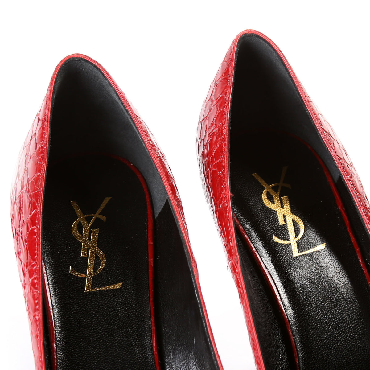Embossed Leather Pumps Size .