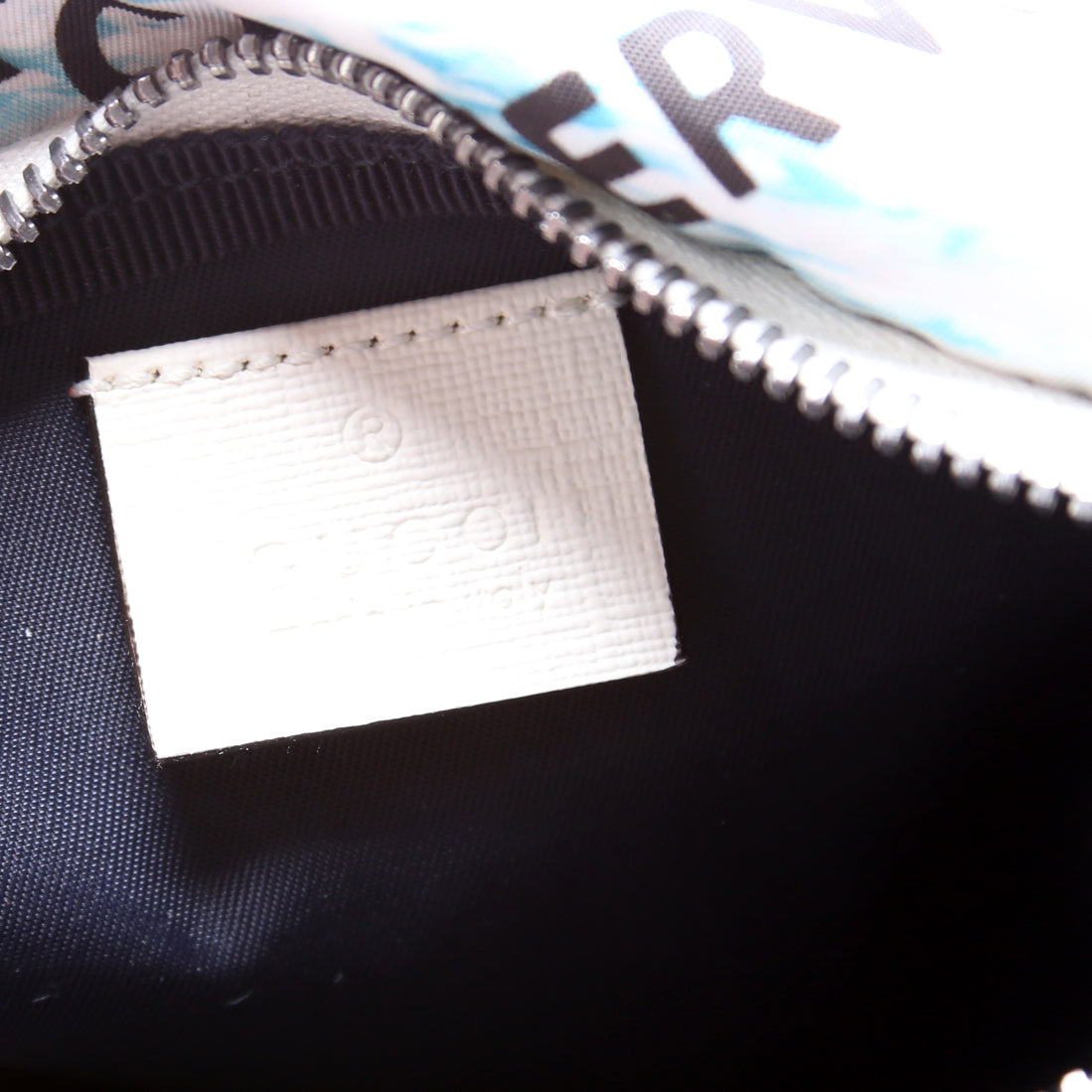 GG Supreme Strawberry Belt Bag