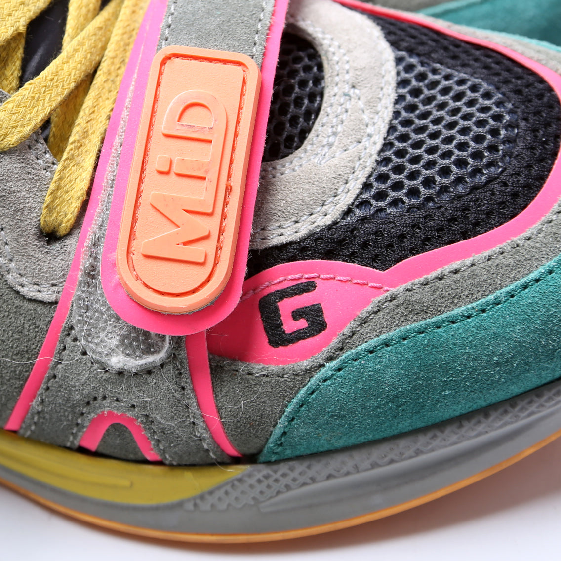 Ultrapace Mid Sneakers Size .