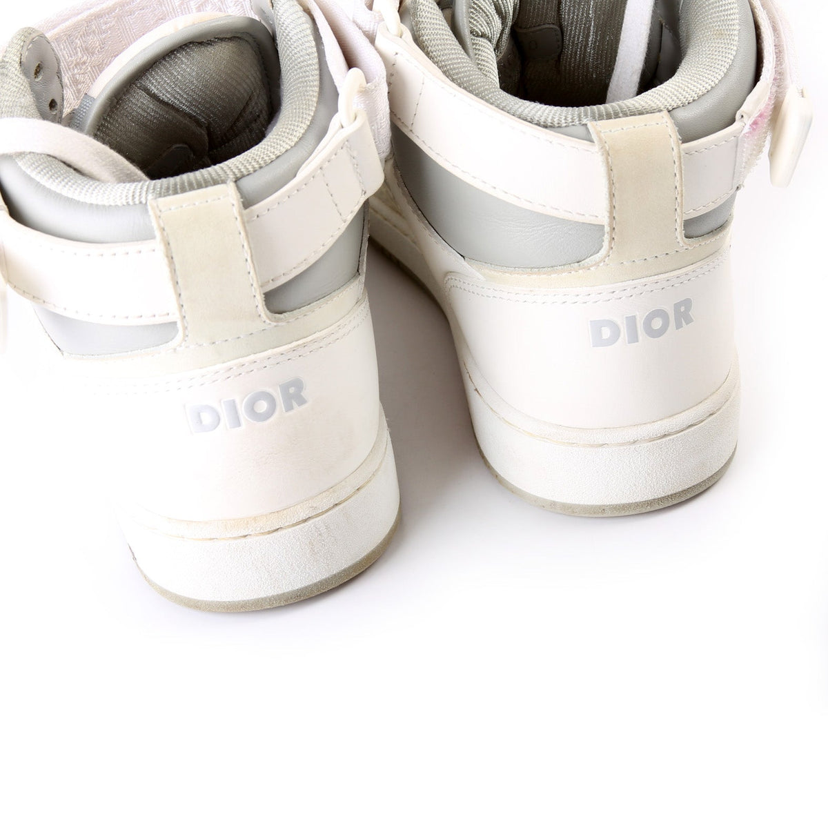 B27 Sneakers Size 40