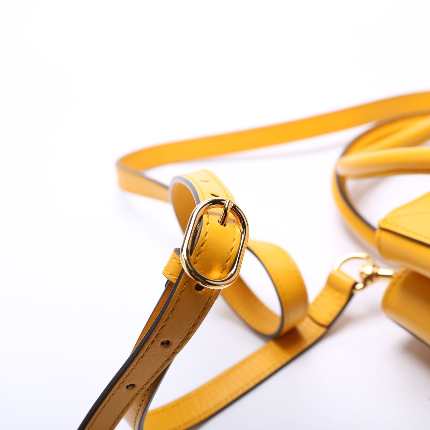 Jackie  Leather Medium Tote