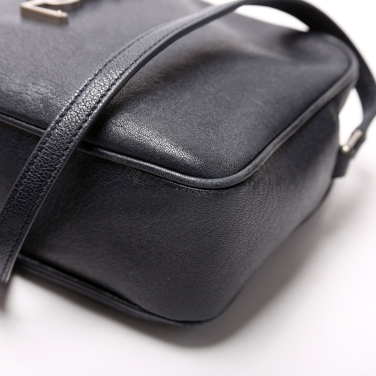 Lou Camera Bag