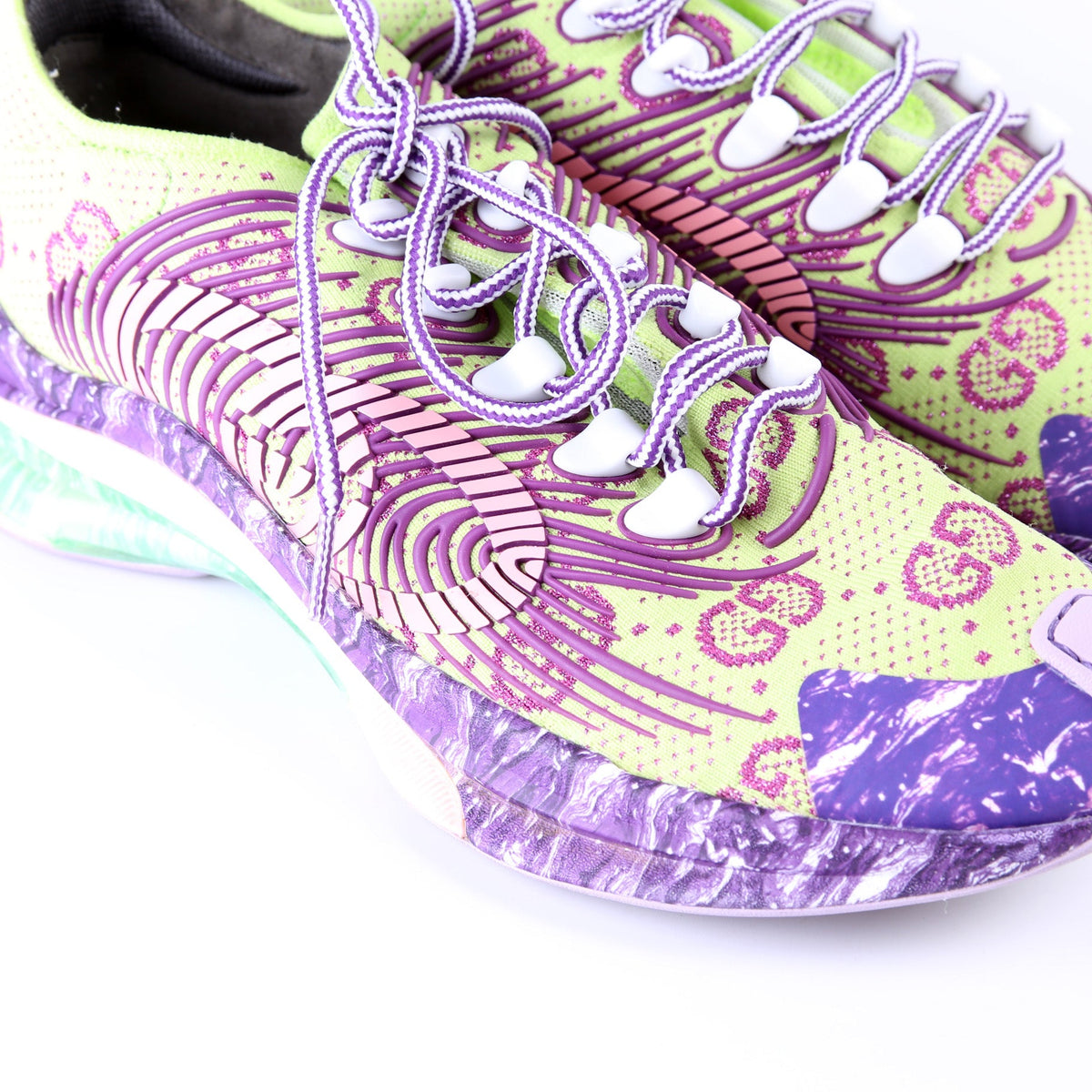 Run Stretch Sneakers Size