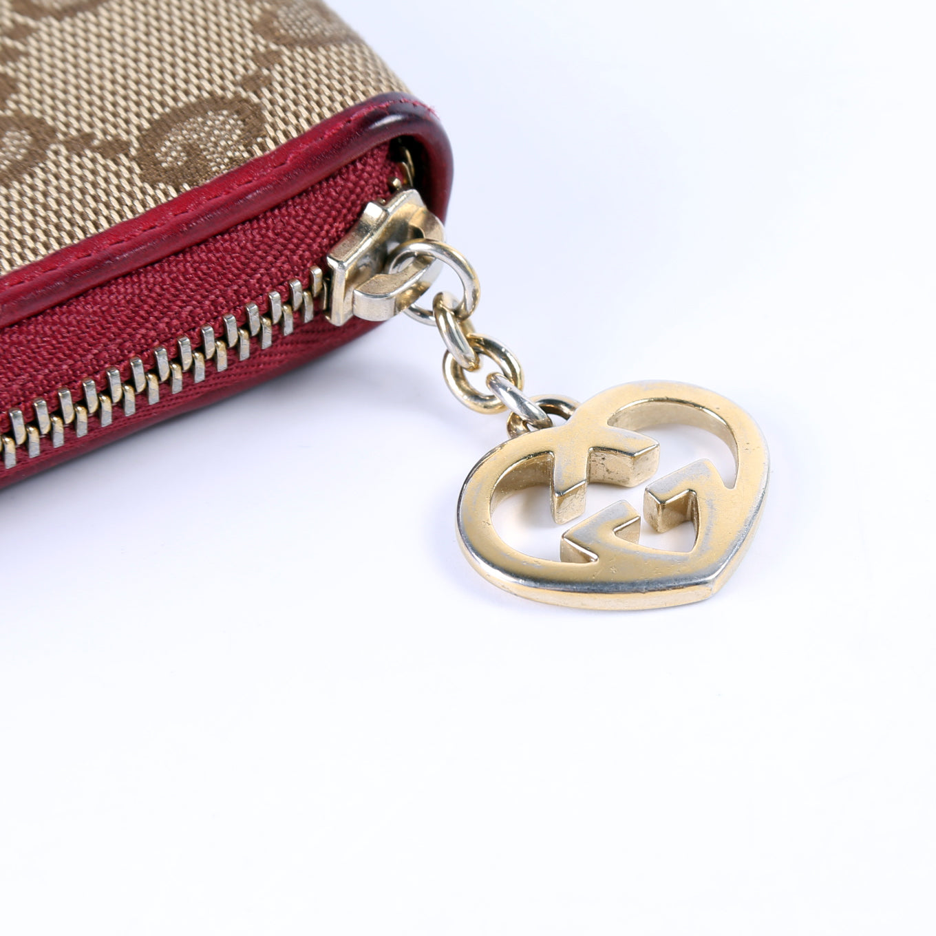 GG Canvas Interlocking G Heart Zip Wallet