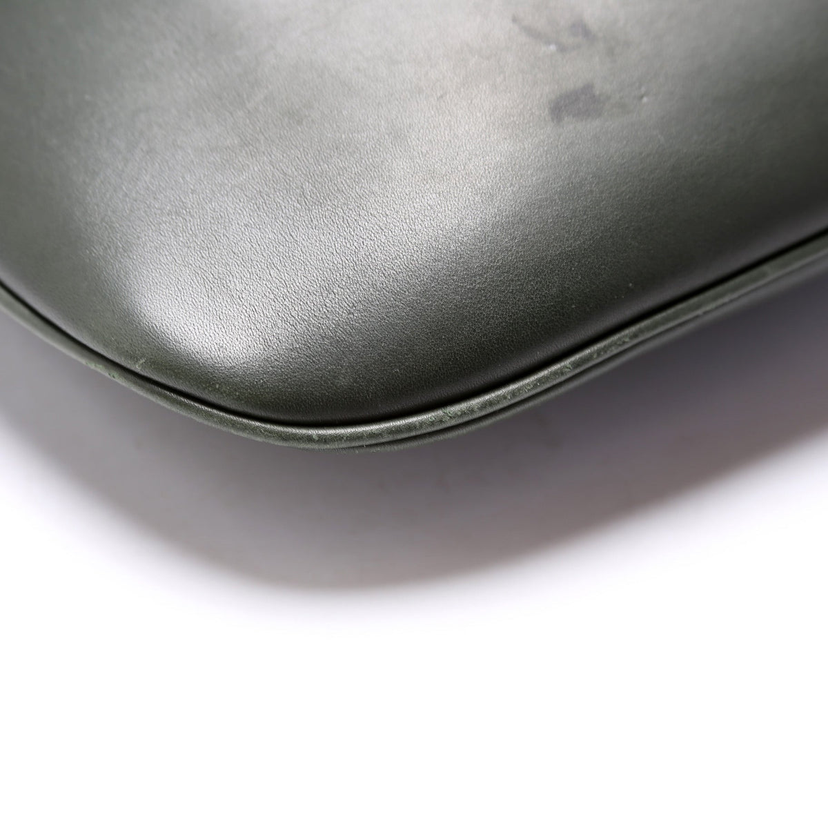 Paris VII Medium Flat Hobo Calfskin
