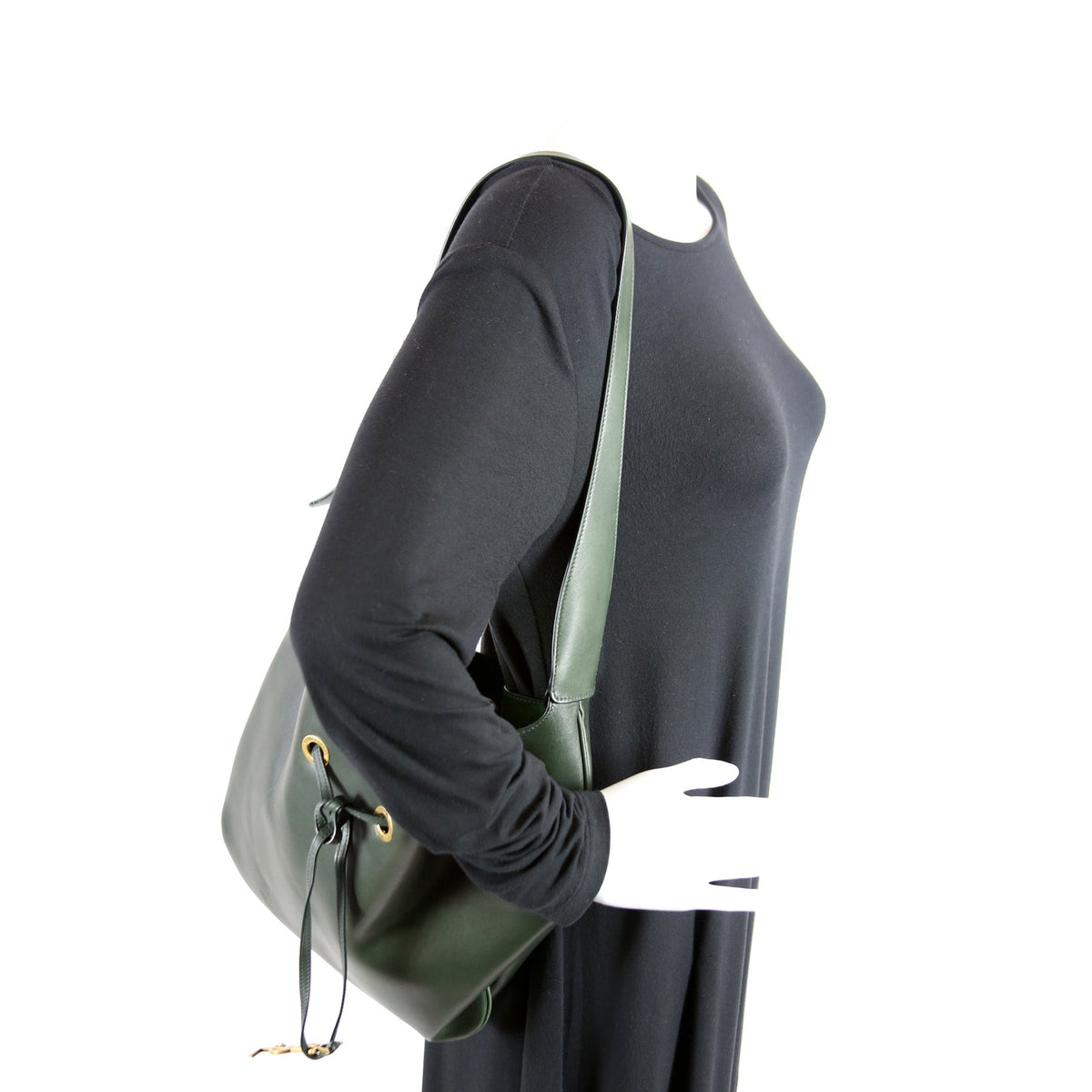 Paris VII Medium Flat Hobo Calfskin