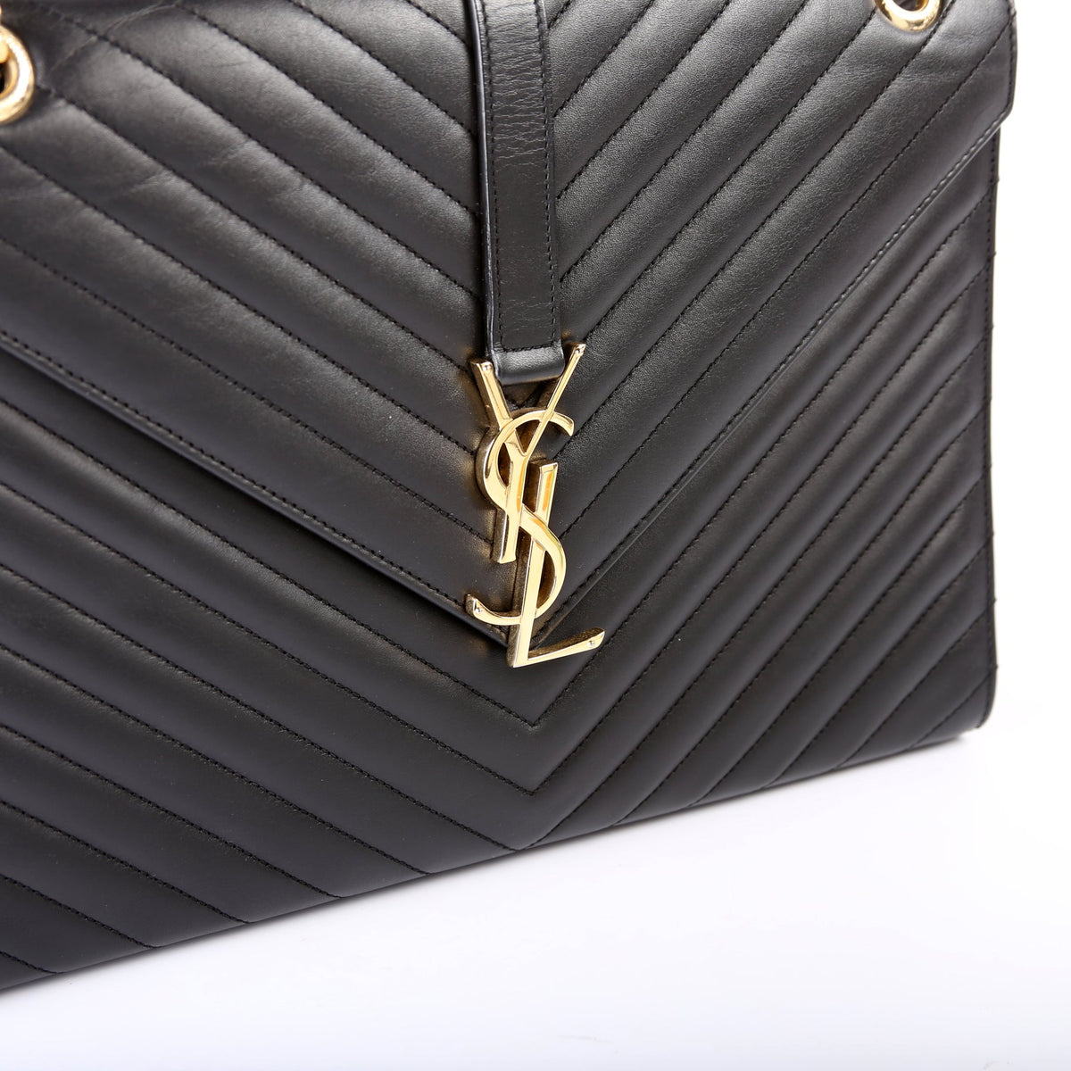 Envelope Large Chevron //