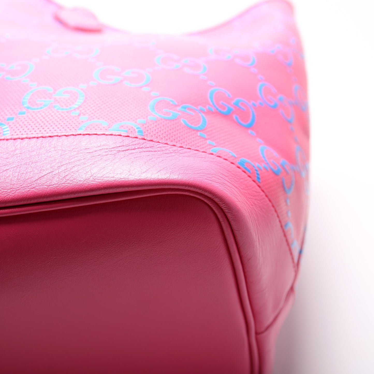 GG Embossed Tote W/Pouch Large