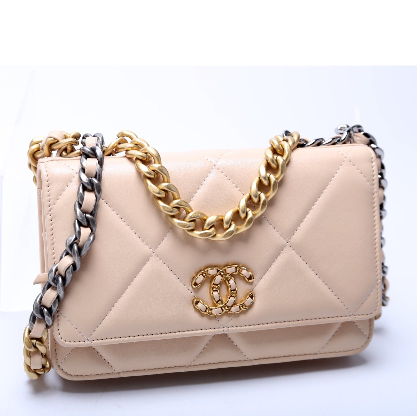 Chanel 19 WOC Quilted Lambskin 31M