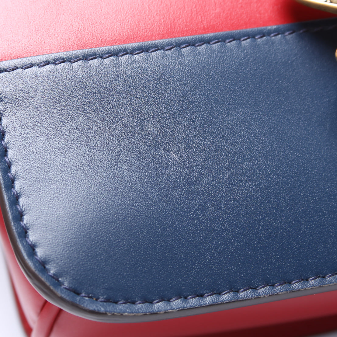 Queen Margaret Shoulder Bag