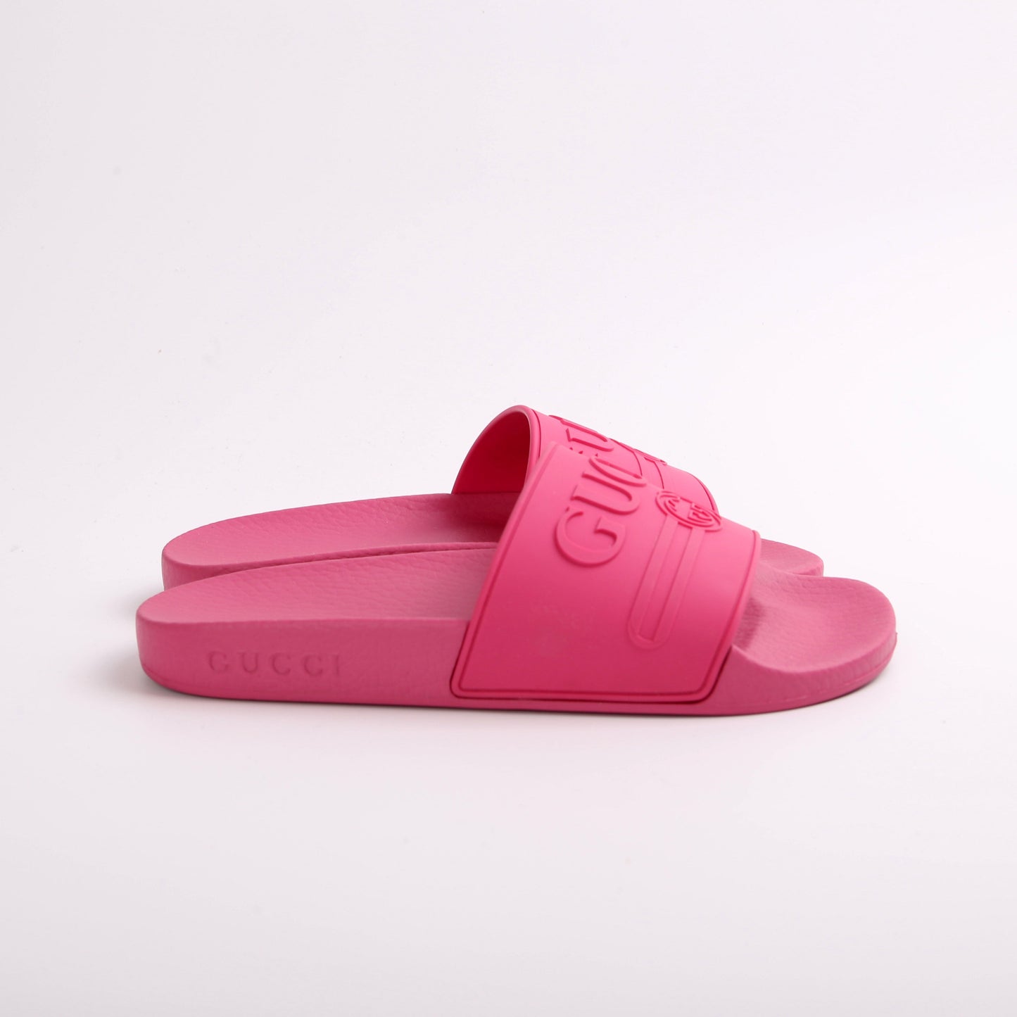 Gucci Pursuit Logo Rubber Slides Size