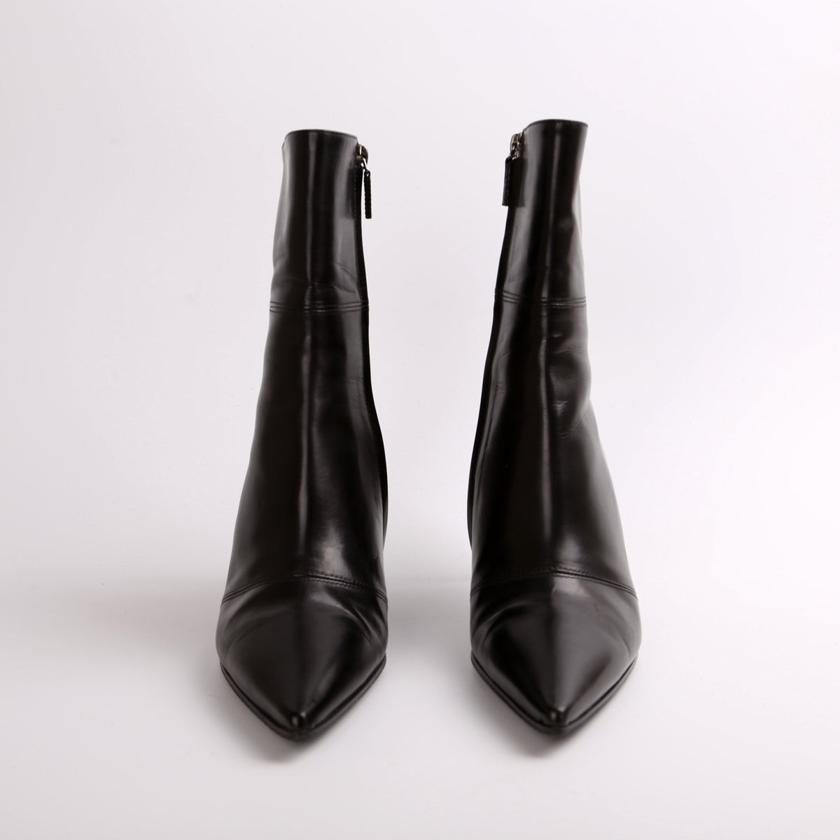 Leather Pointed Toe Boots Size .