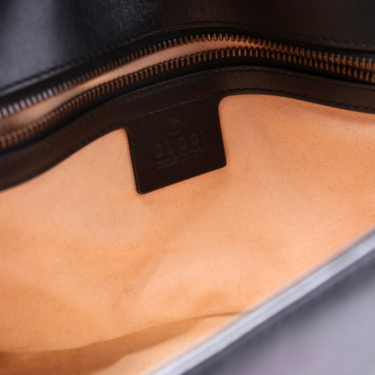 Marmont Shoulder Small Flap
