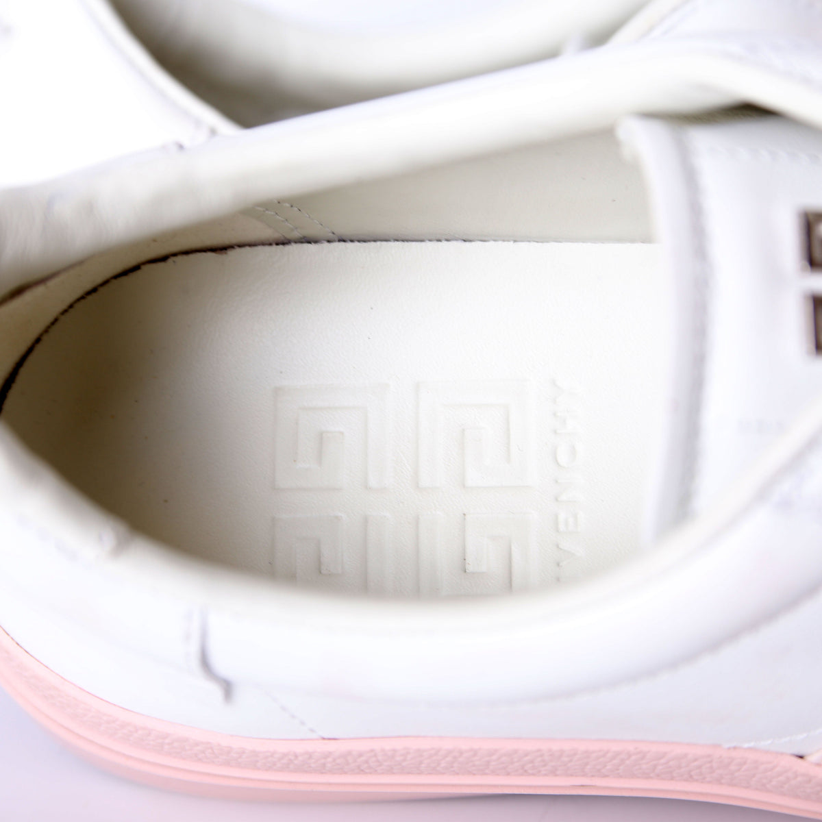 City Court Sneakers Size 38