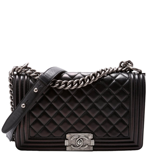 Boy Flap Medium Old Lambskin 23M Black