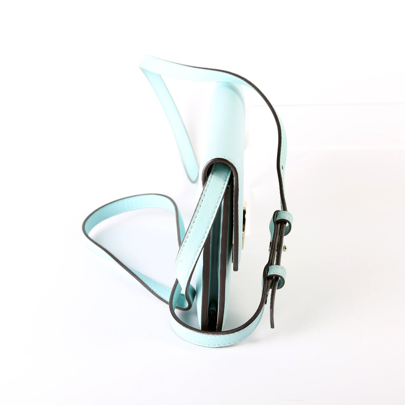 Gucci  Interlocking G Calfskin Leather Icon Wallet Crossbody Blue