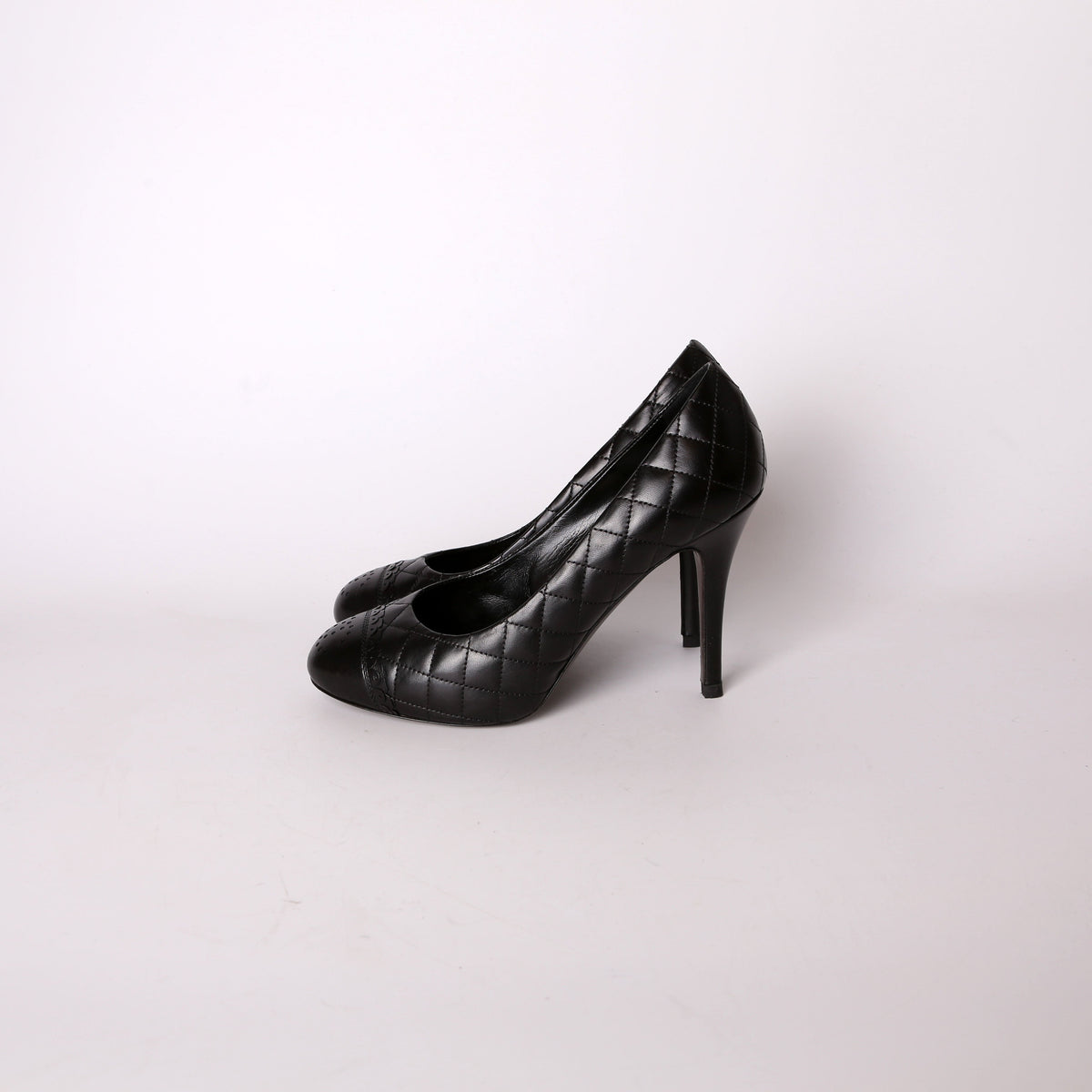 CC Cap Toe Leather Pumps Size 38.5