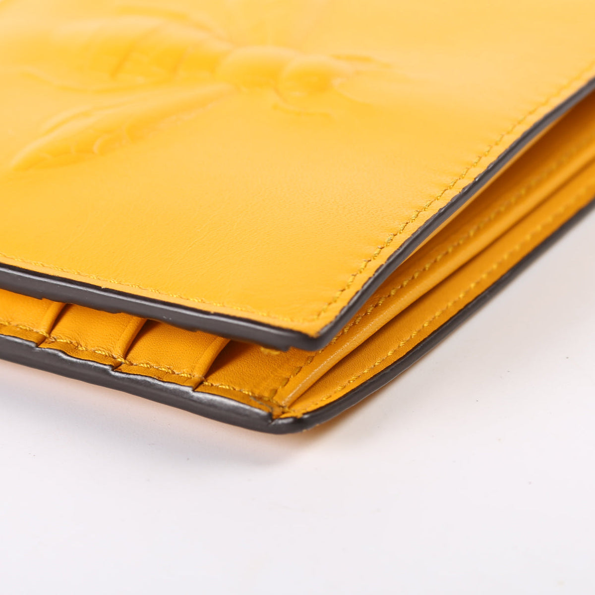 Leather Bee Bifold Yellow