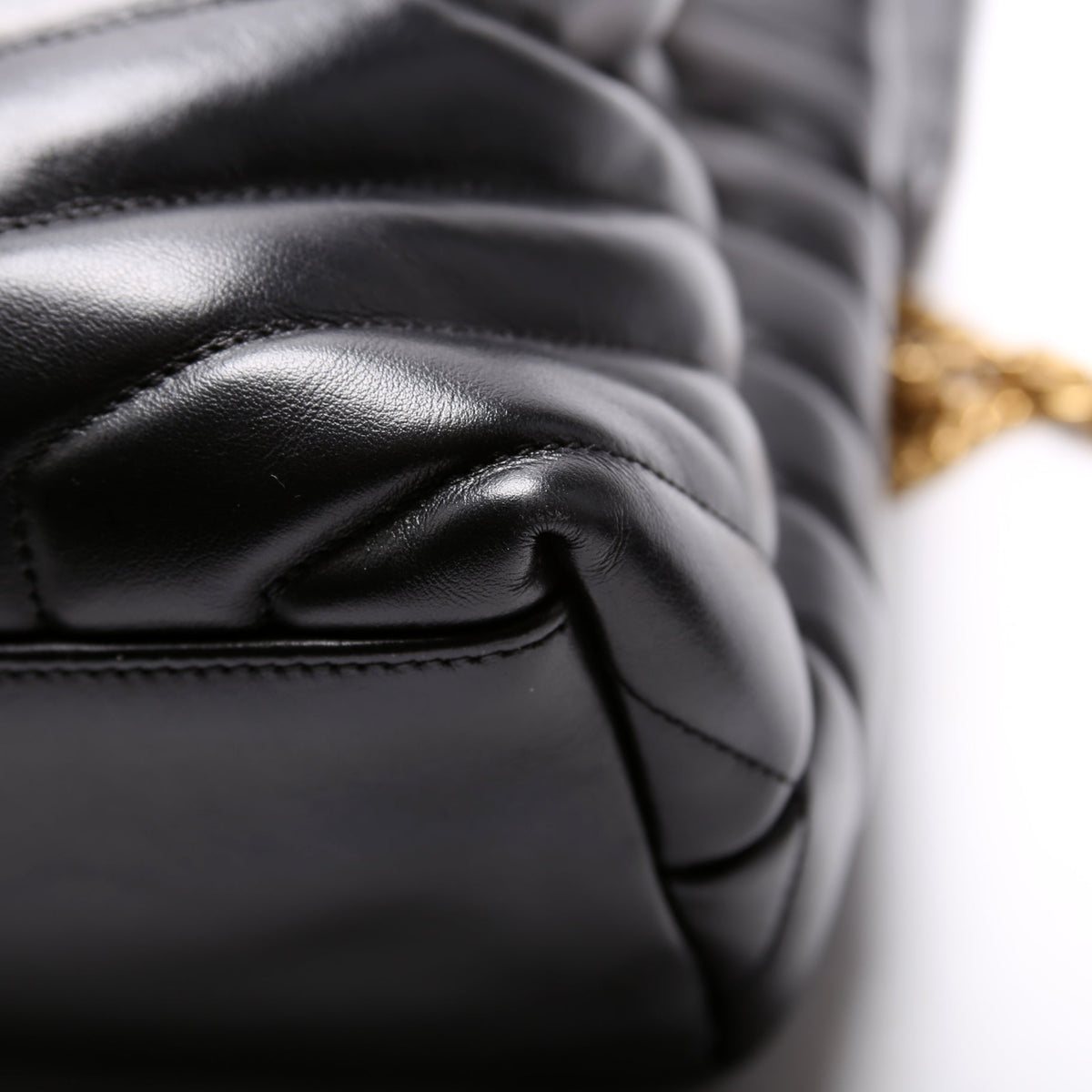 Loulou Medium Quilted Black